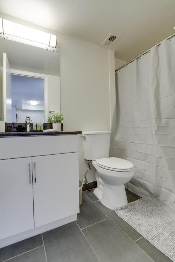 Stylish And Charming Apartment In Pentagon City Arlington Luaran gambar