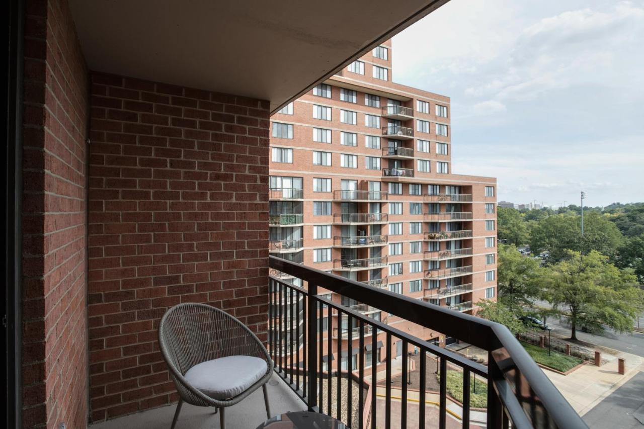 Stylish And Charming Apartment In Pentagon City Arlington Luaran gambar